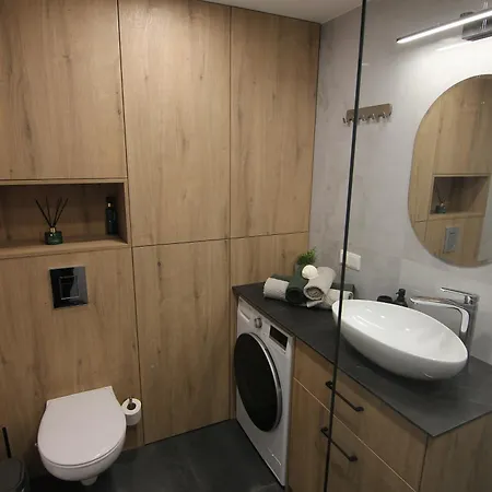 Warmzy - Modern Flat With Free Parking Lägenhet Vilnius
