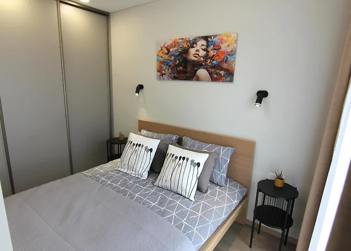 Apartamento Warmzy - Modern Flat With Free Parking Vilna